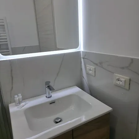 Aura 3*